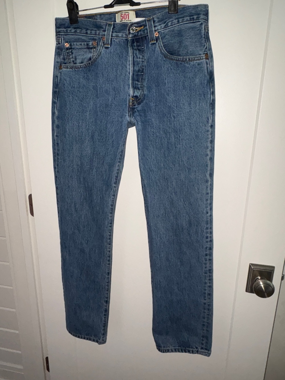 vintage "90's Levi's 501 straight leg button fly jeans 31/32 EUC